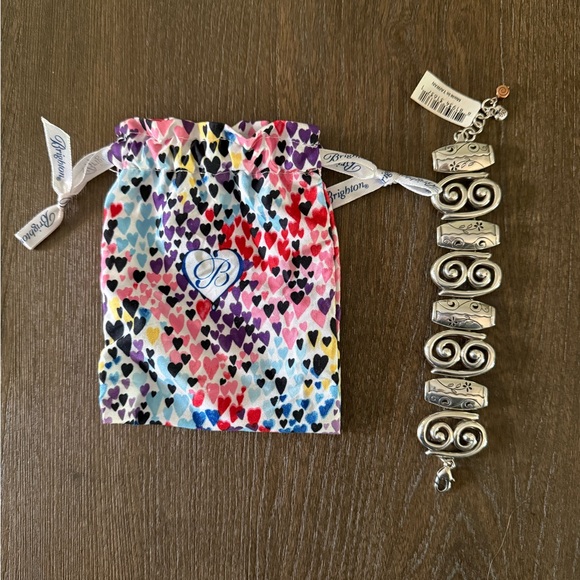 Brighton Jewelry - NWT Brighton Pablo’s Passion Toggle Bracelet